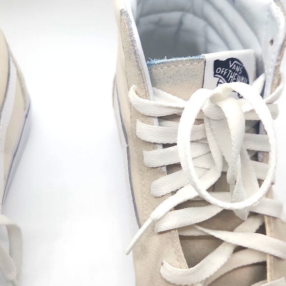 Vans - Picture 6 of 7